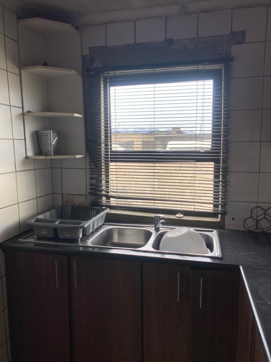 4 Bedroom Property for Sale in Umrhabulo Triangle Western Cape